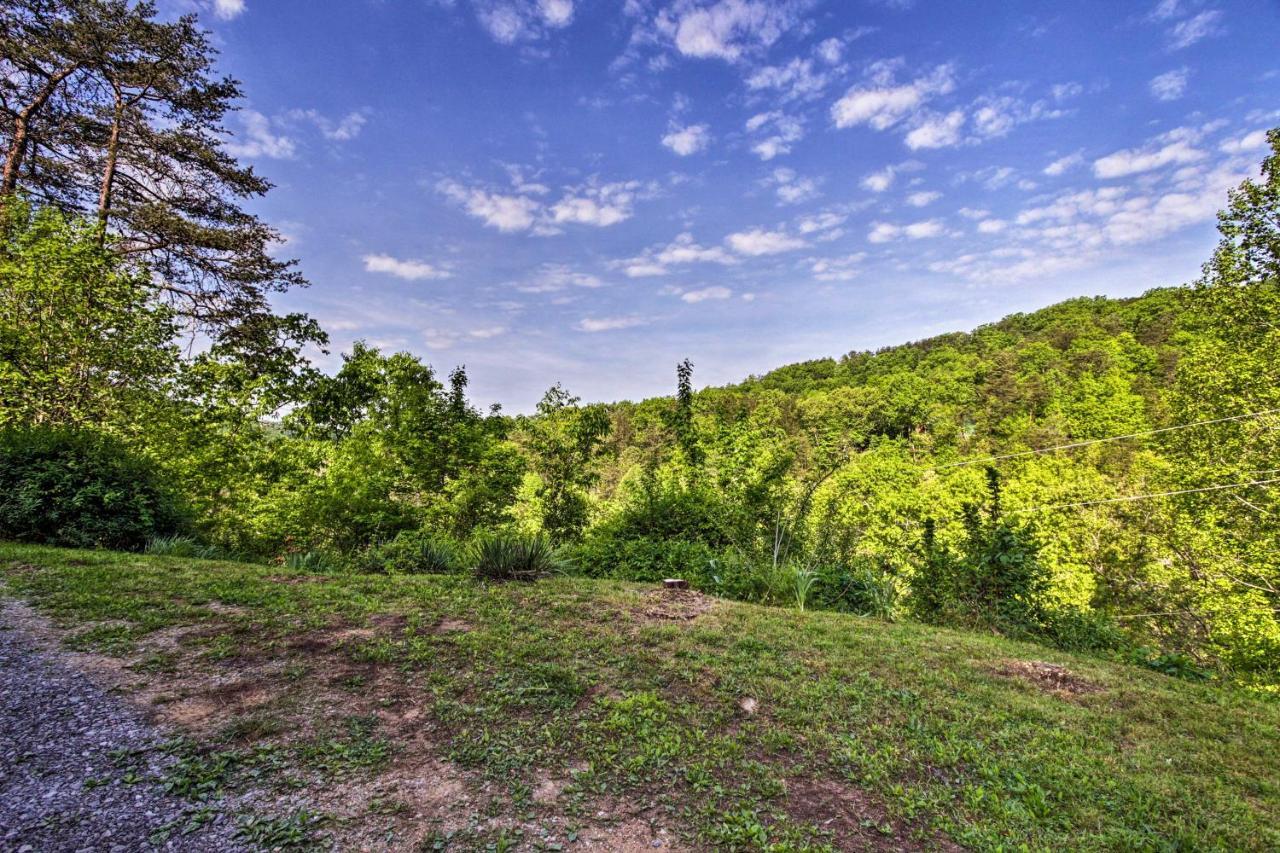 Secluded Cabin With Hot Tub, 3 Mi To Pigeon Forge! Sevierville Exterior foto