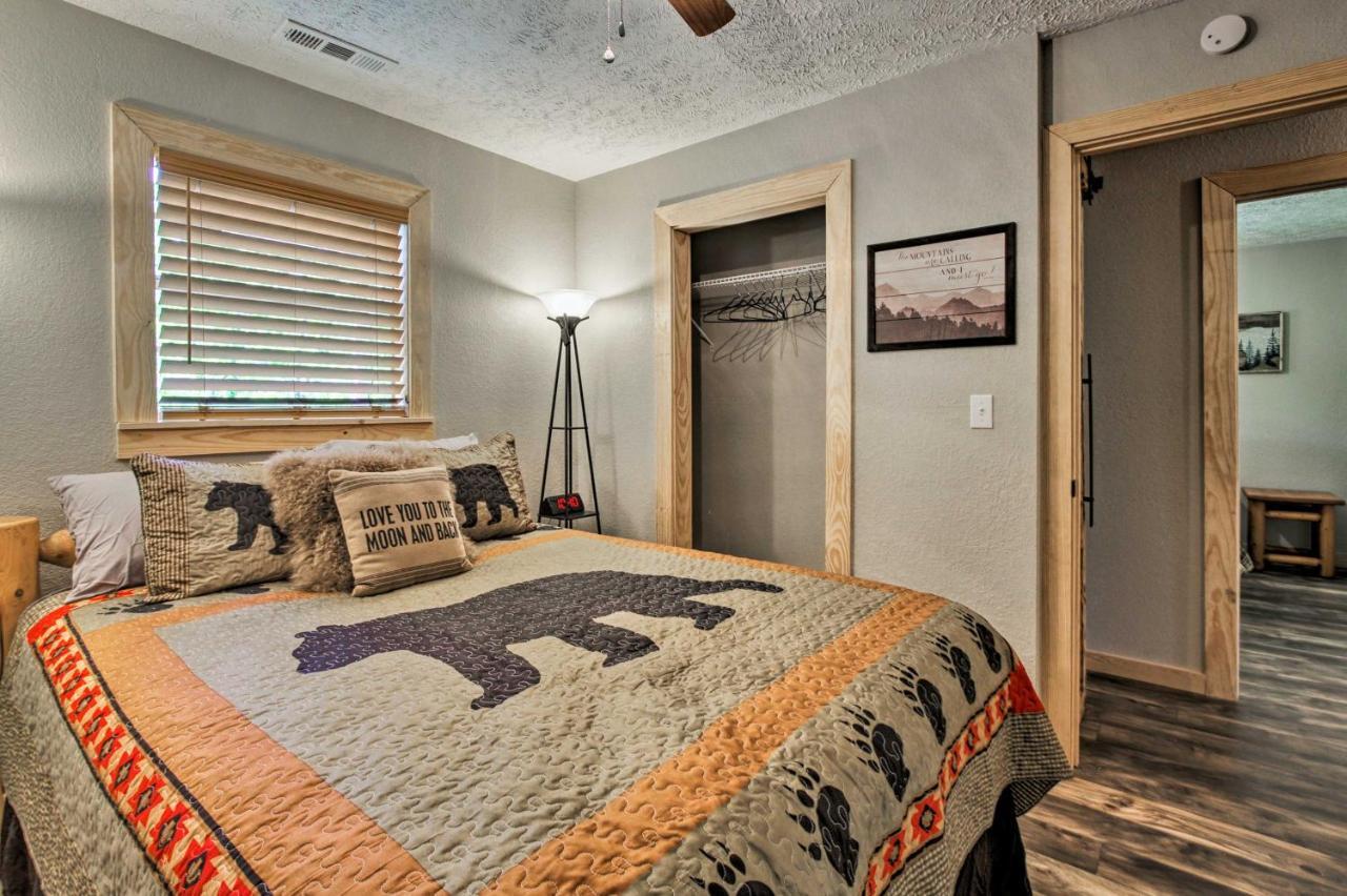 Secluded Cabin With Hot Tub, 3 Mi To Pigeon Forge! Sevierville Exterior foto