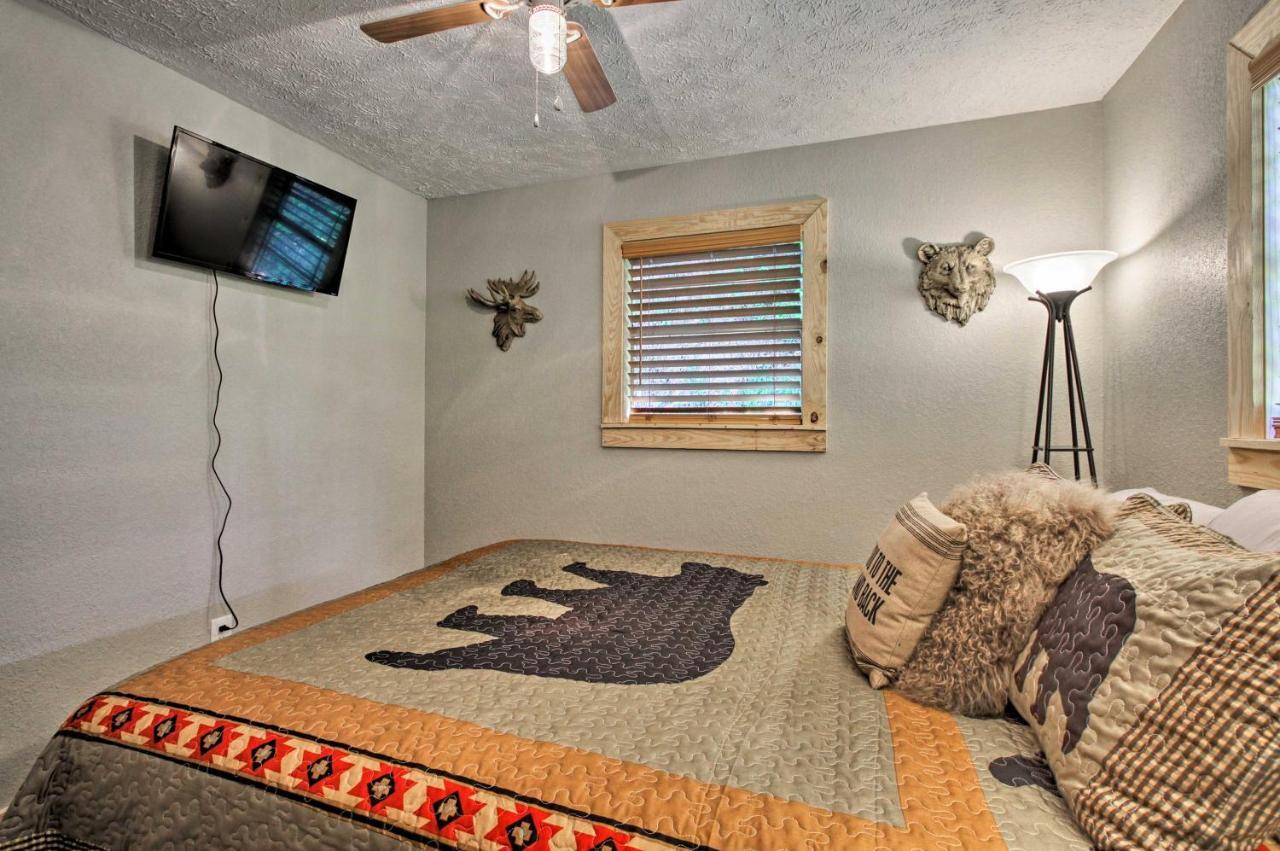 Secluded Cabin With Hot Tub, 3 Mi To Pigeon Forge! Sevierville Exterior foto
